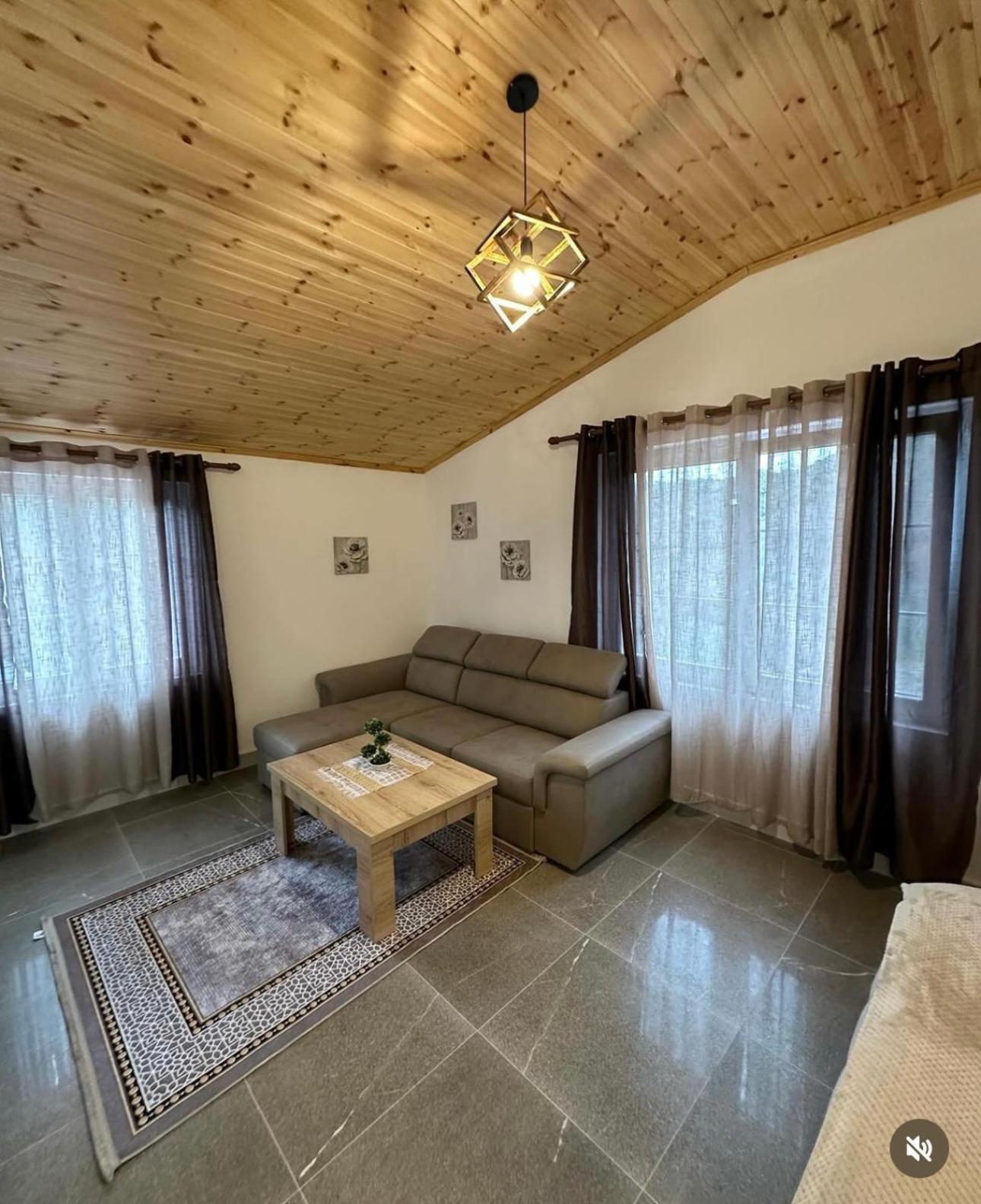 Qyteza Guest House & Camping Shkoder Exterior photo